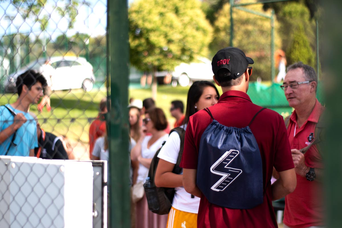 Diseño gráfico para eventos - College Tennis Showcase