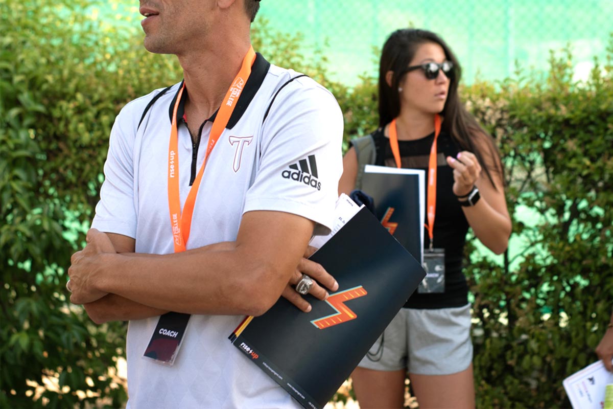 Diseño gráfico para eventos - College Tennis Showcase